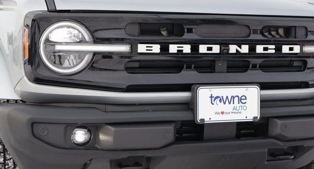 Used 2023 Silver Ford Outer Banks image 31