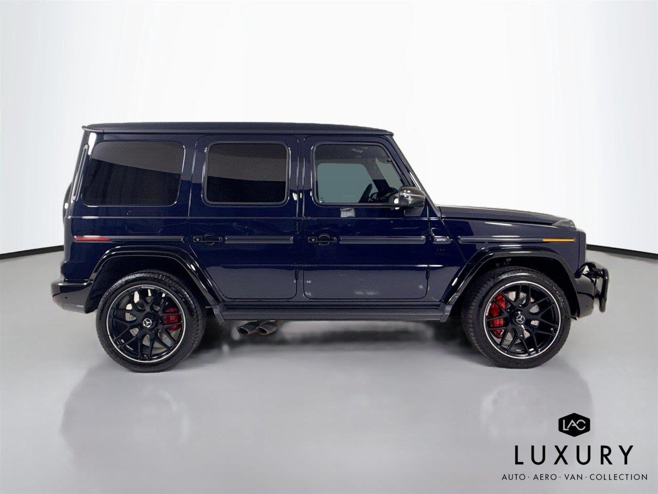 Used 2026 Brilliant Blue Metallic Mercedes-Benz AMG® G 63 | Manufaktur Interior Pkg + | Night Pkg Plus image 4