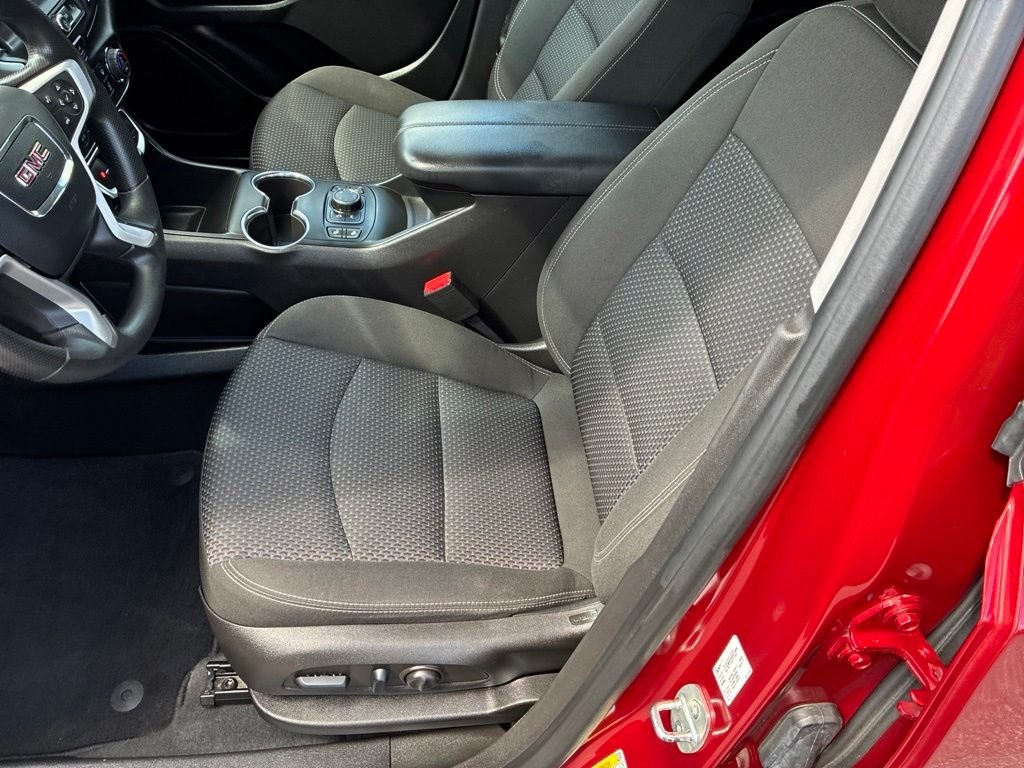 Used 2022 Red GMC SLE image 12