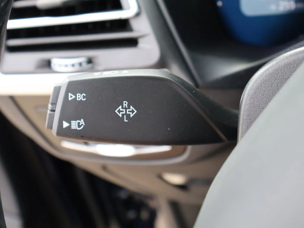 Used 2023 Blue BMW xDrive30i image 38