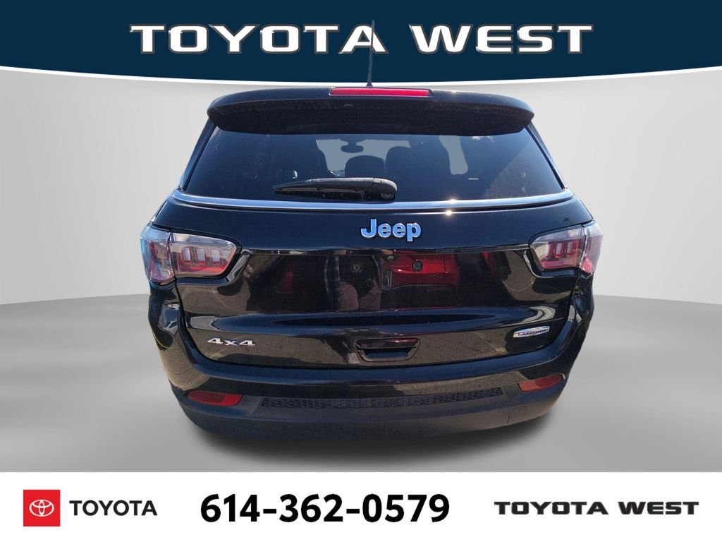 Used 2021 Black Jeep Latitude image 7