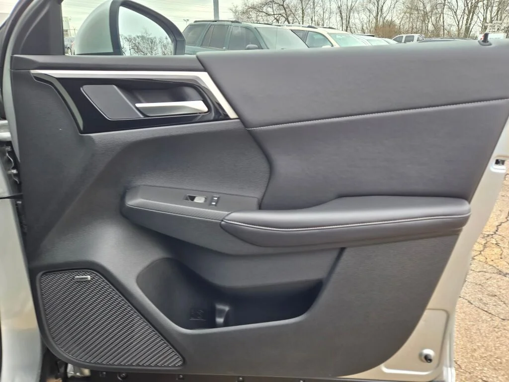 2026 Mitsubishi Outlander SE - Photo 6