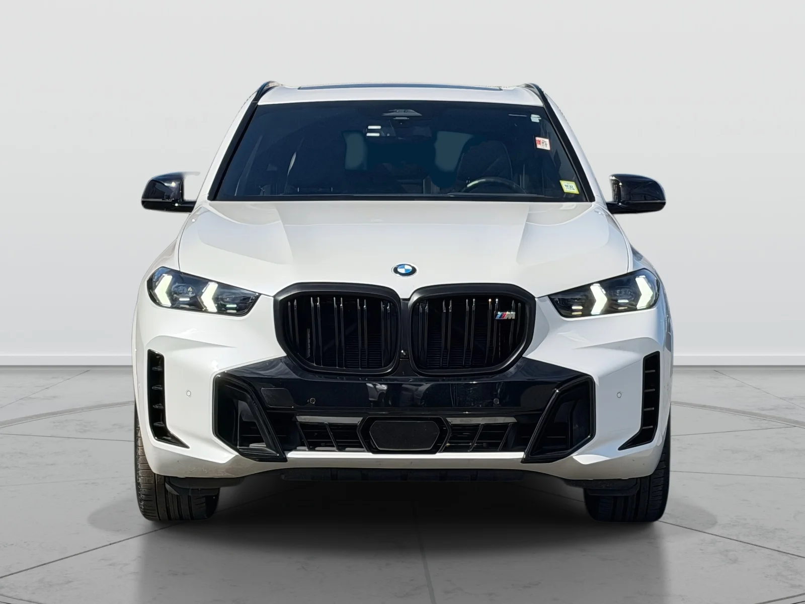 Used 2026 White BMW M60i image 2