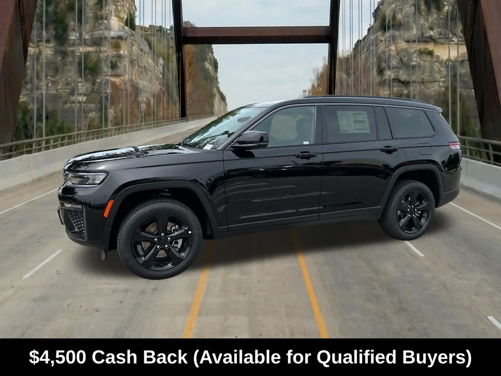 New 2026 Diamond Black Crystal Pearl-Coat Exterior Paint Jeep Limited image 4
