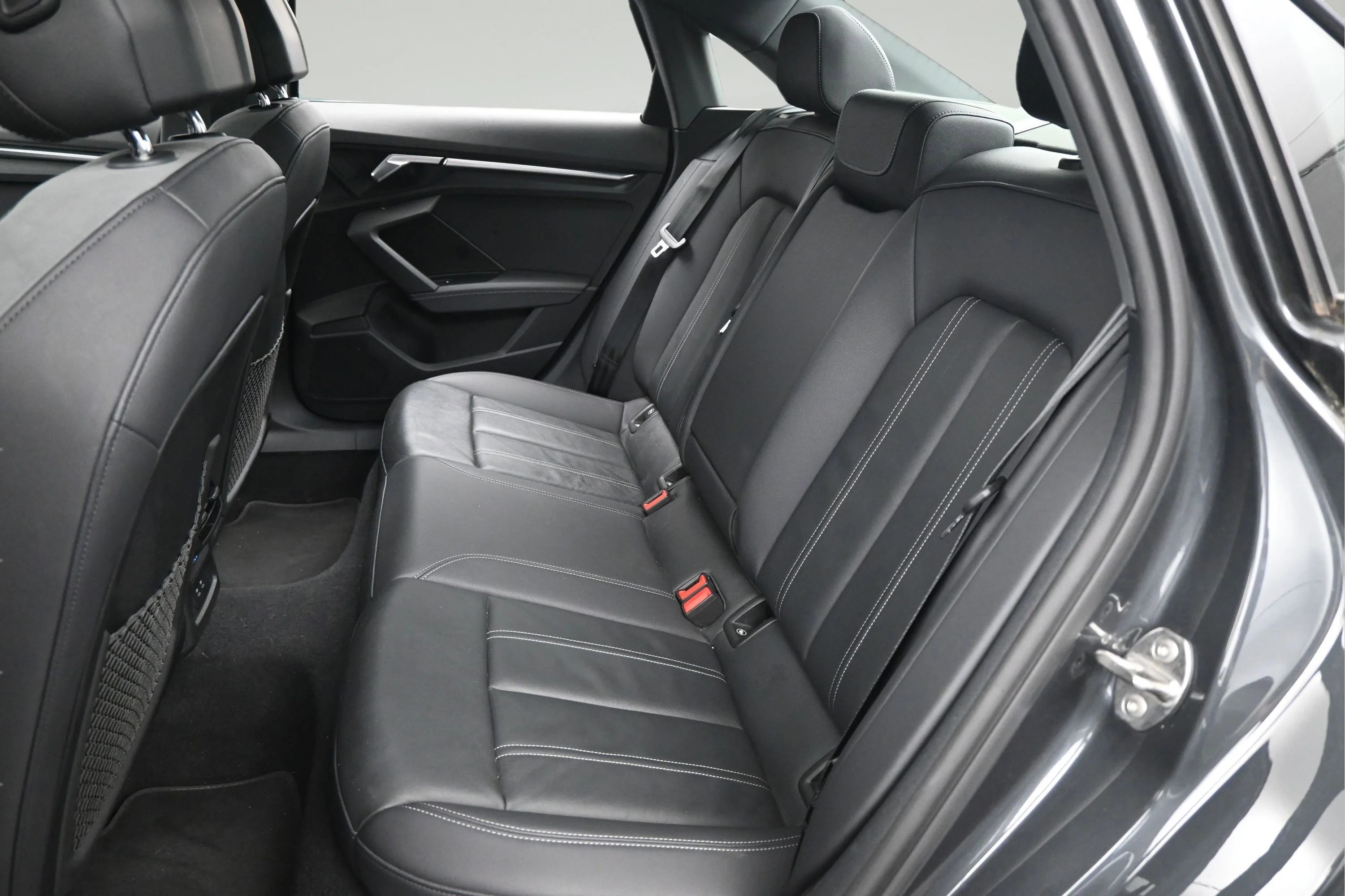 Used 2023 Manhattan Gray Metallic Audi Premium image 11