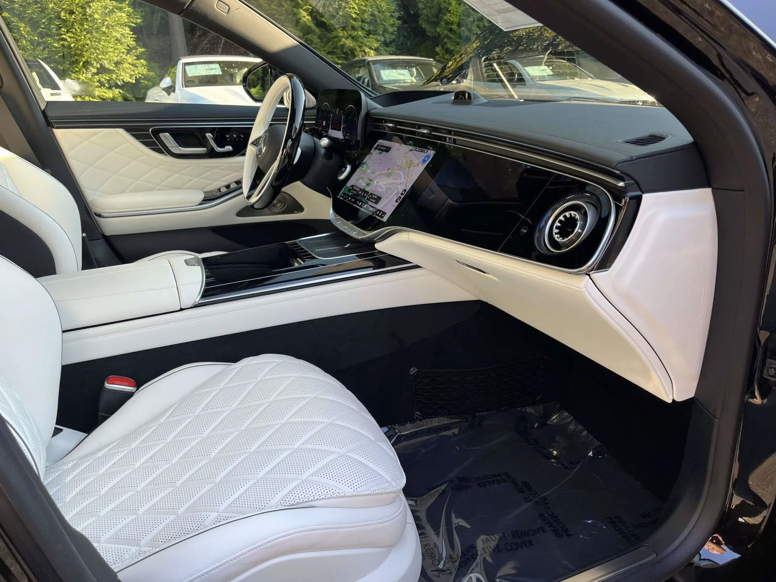 New 2027 Obsidian Black Metallic Mercedes-Benz S 580 4MATIC® Sedan image 49