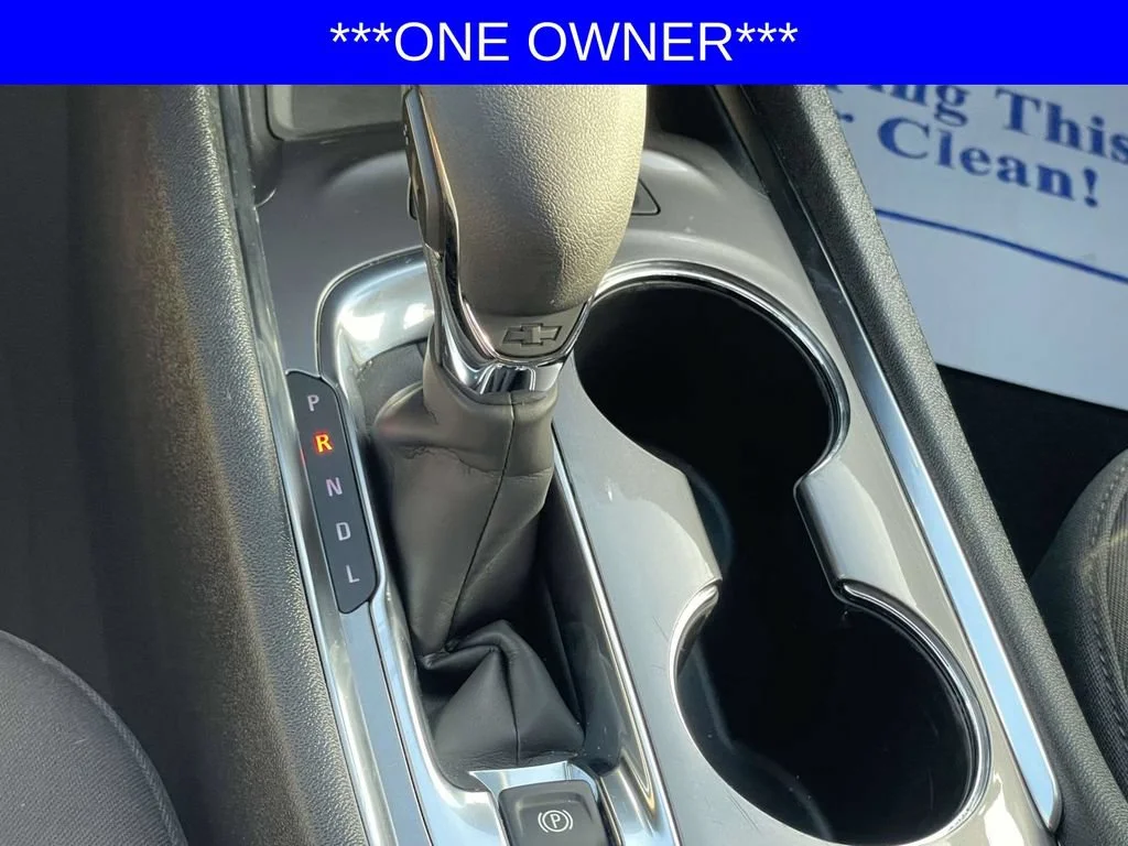 Used 2025 Summit White Chevrolet 1LT image 25