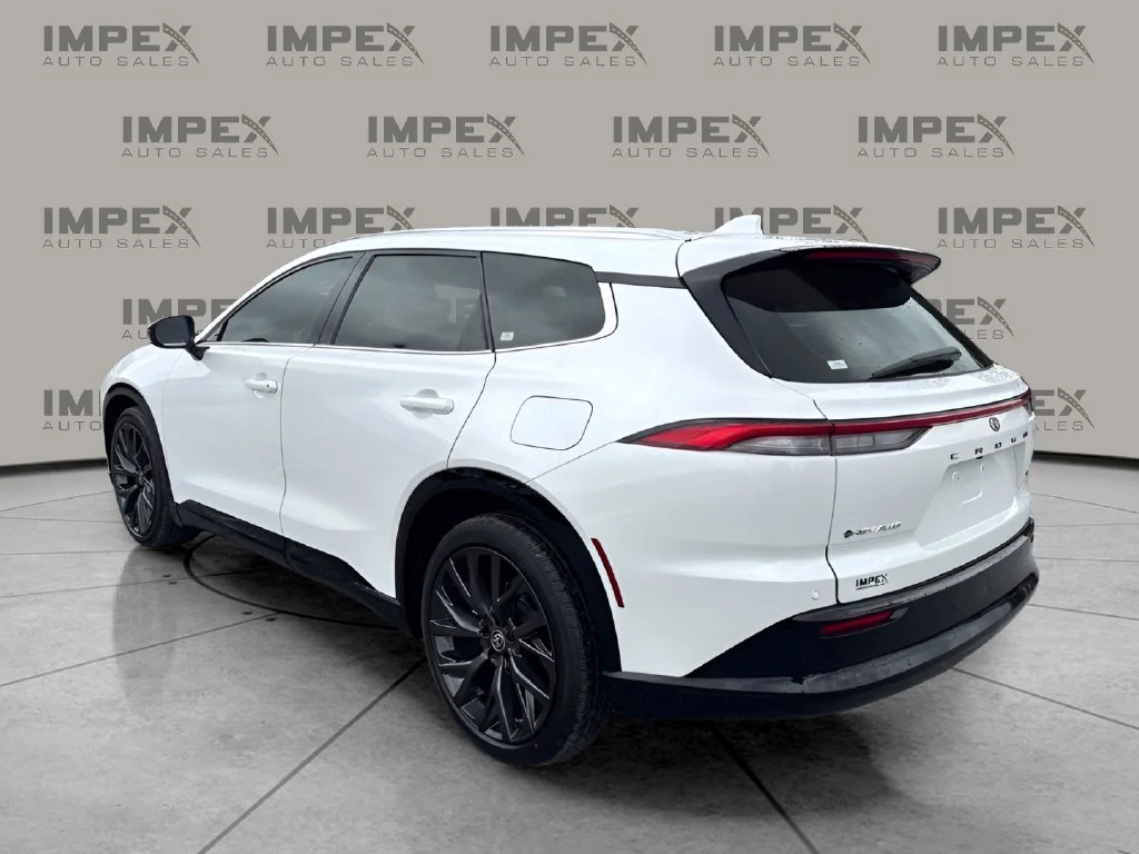 Used 2025 White Toyota Limited image 3