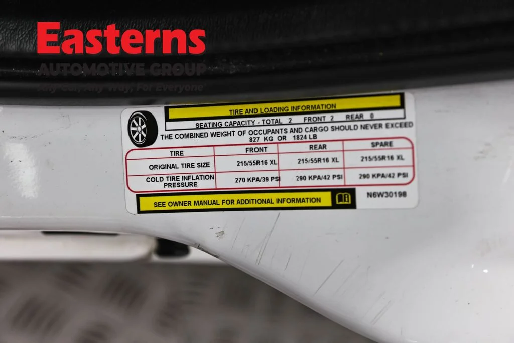 Used 2022 White Ram Base image 34