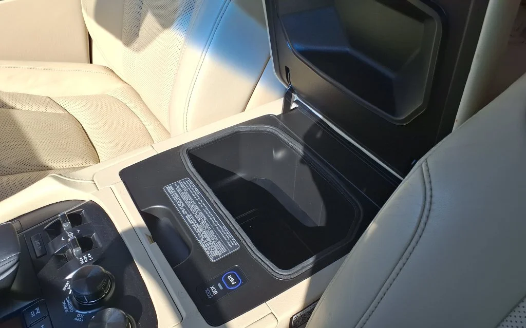 Used 2021 White Lexus 570 image 33