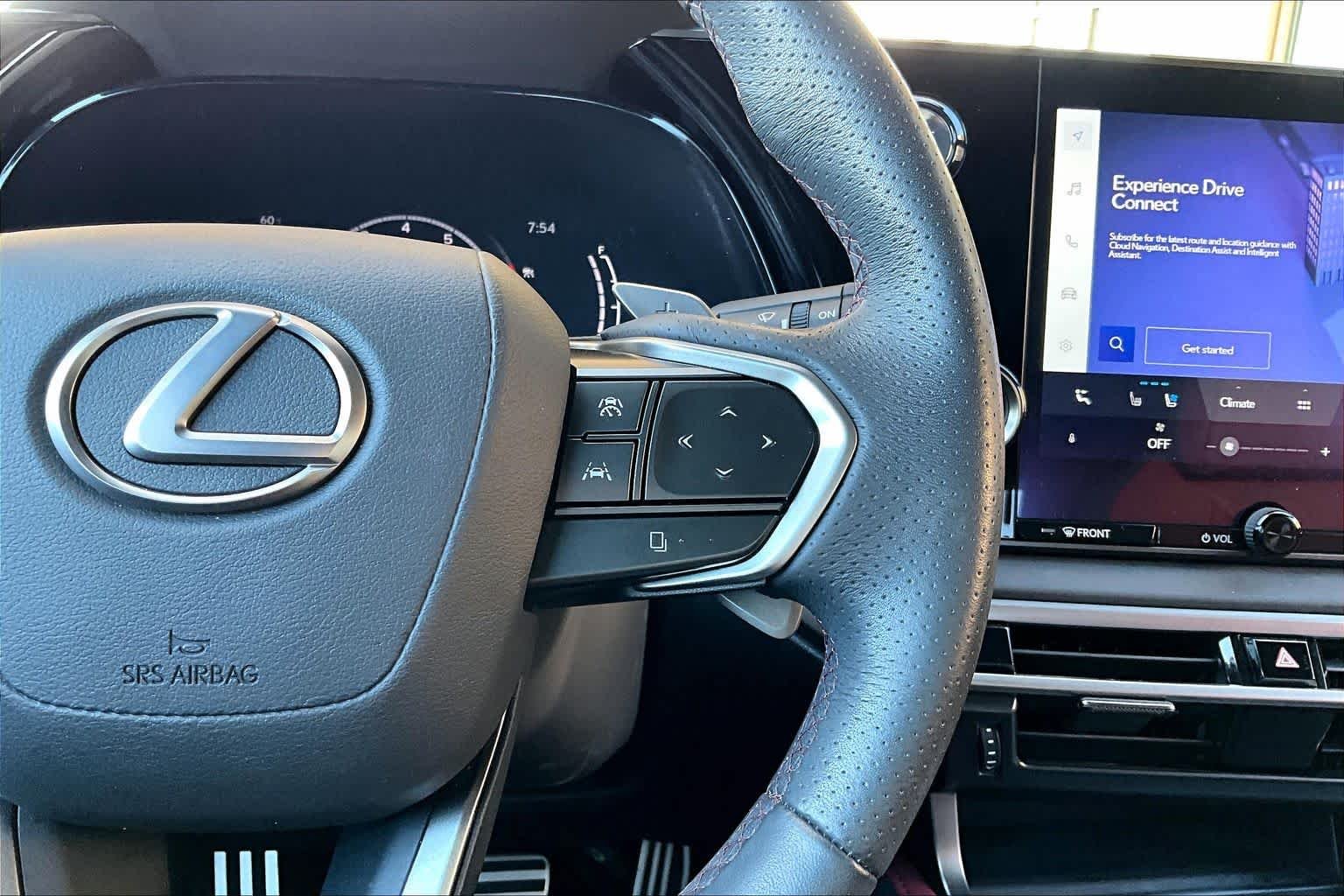 Used 2023 Ultra White Lexus F SPORT Handling image 25