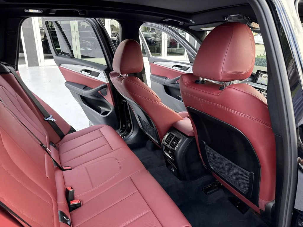Used 2022 Jet Black BMW sDrive30i image 33