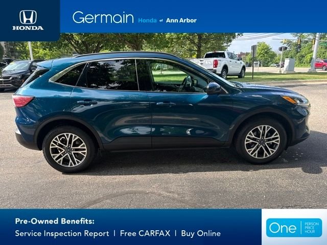 Used 2020 Green Metallic Ford SEL image 7