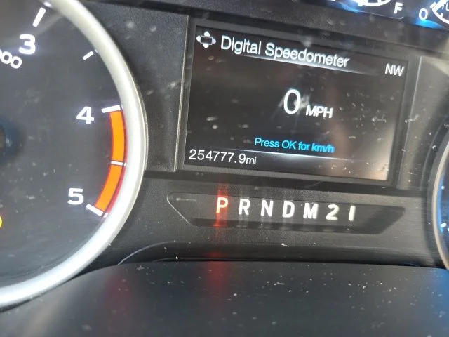 Used 2019 Oxford White Ford XL image 17