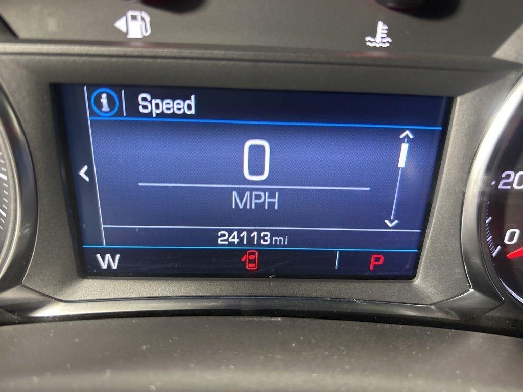 Used 2023 Summit White GMC SLE image 18