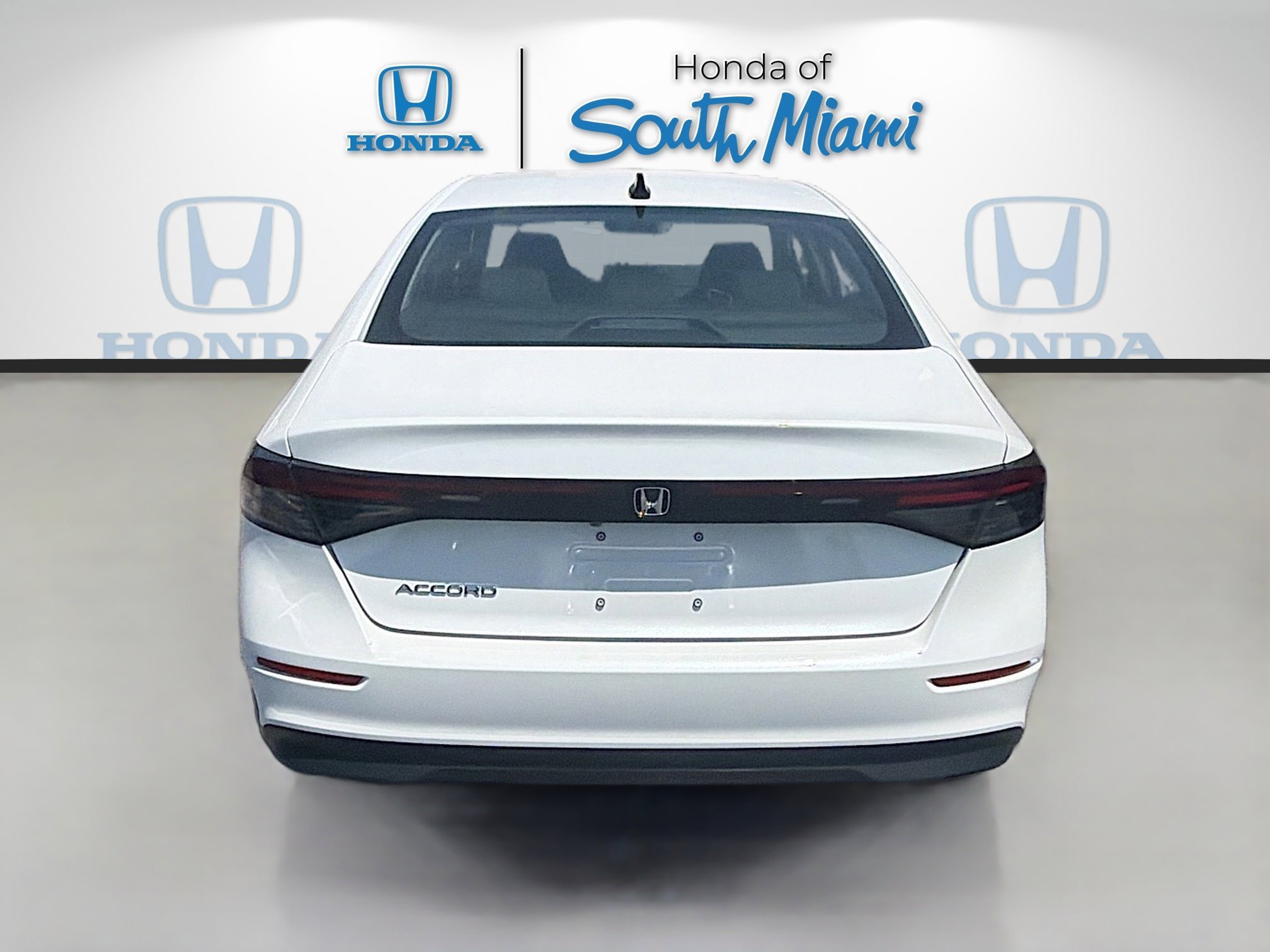 New 2026 Platinum White Pearl Honda SE image 6