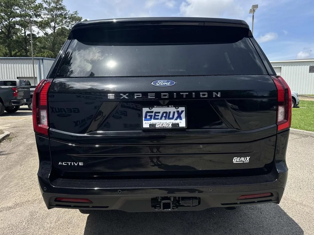 New 2026 Agate Black Metallic Ford Active image 15