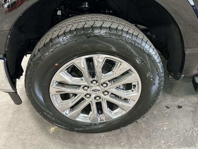 New 2026 Black Ford Lariat image 23
