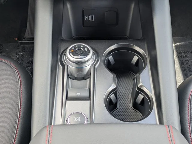New 2026 Star White Metallic Tri-Coat Ford ST-Line image 20