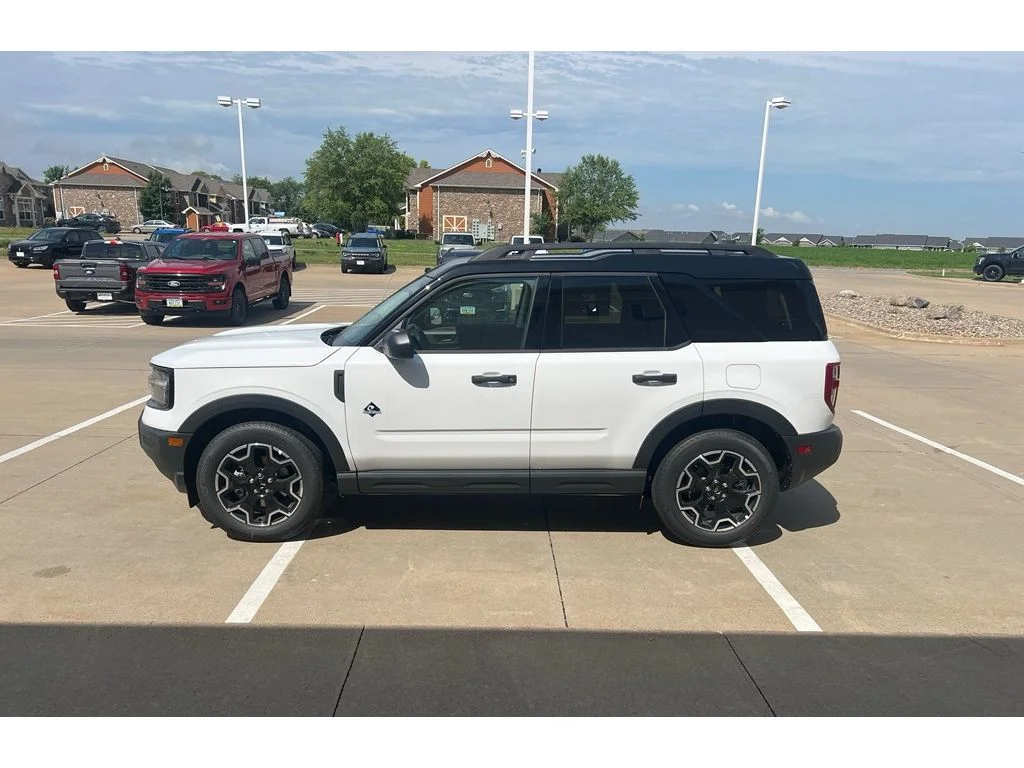 New 2026 Oxford White Ford Outer Banks® image 5