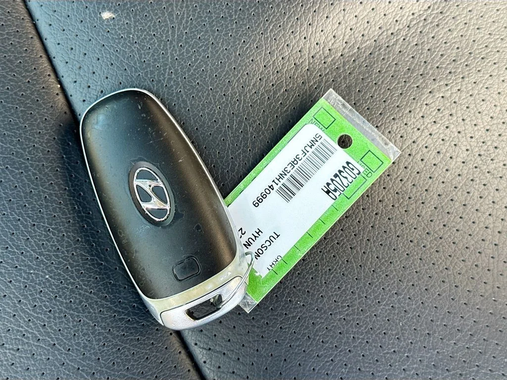 Used 2022 Gray Hyundai SEL image 39