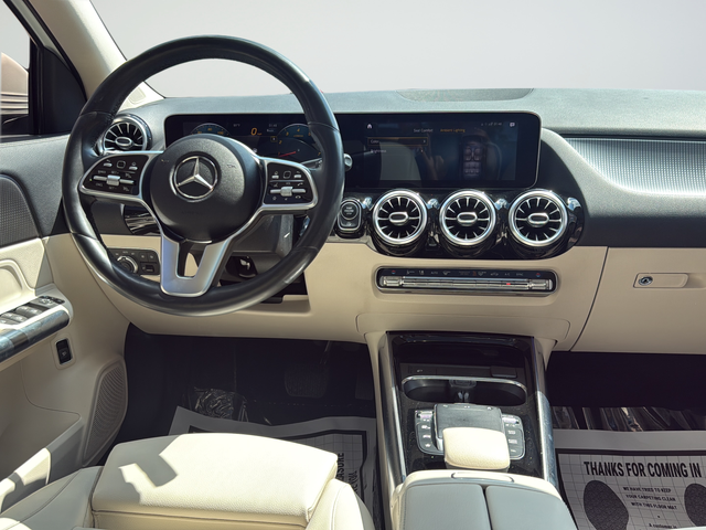 Used 2021 White Mercedes-Benz GLA 250 image 19