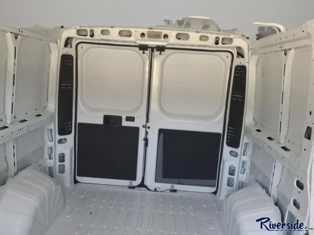 New 2026 Bright White Clear-Coat Exterior Paint RAM Low Roof image 9