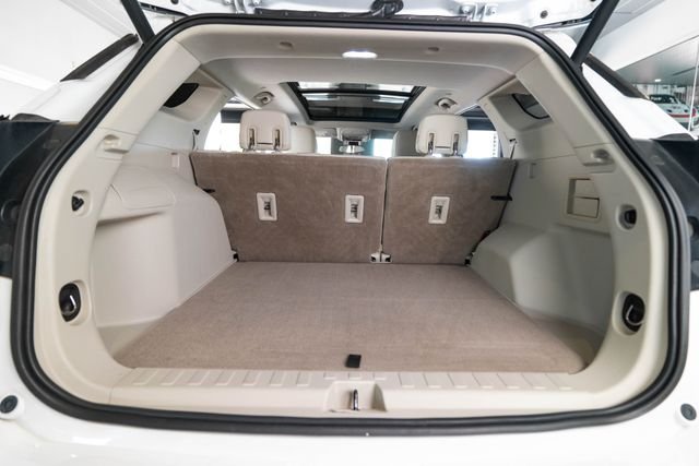 Used 2019 White GMC Denali image 38