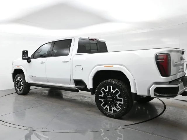 Used 2024 Summit White GMC AT4 image 5
