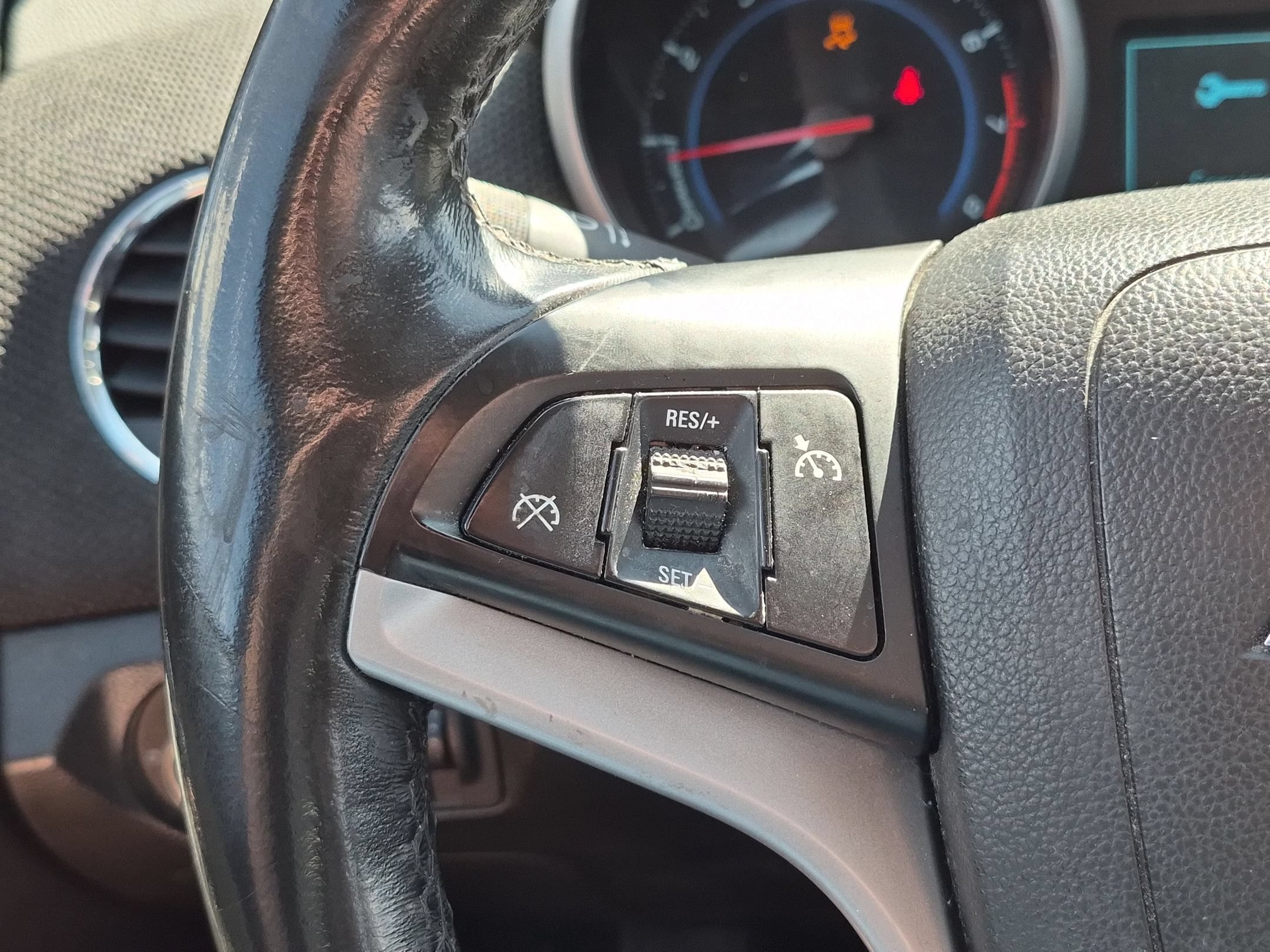 Used 2014 Atlantis Blue Metallic Chevrolet 1LT image 17