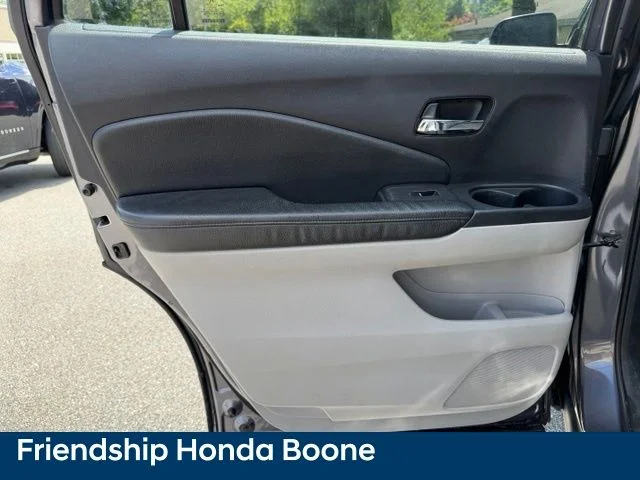Used 2019 Gray Honda LX image 24
