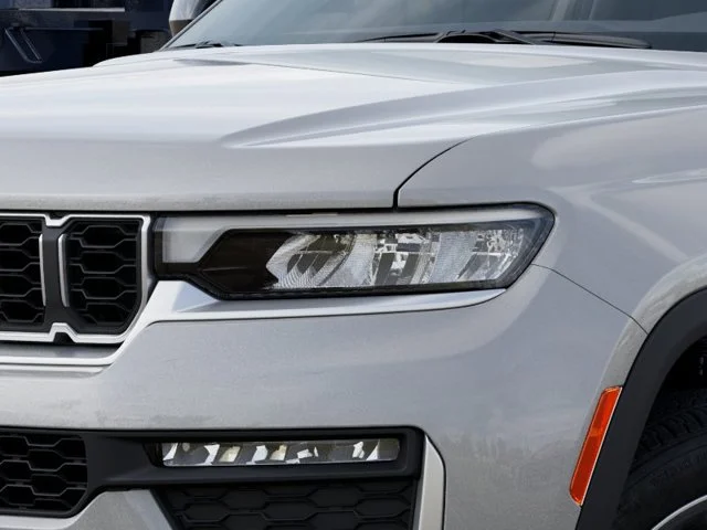New 2026 Silver Jeep Limited image 11