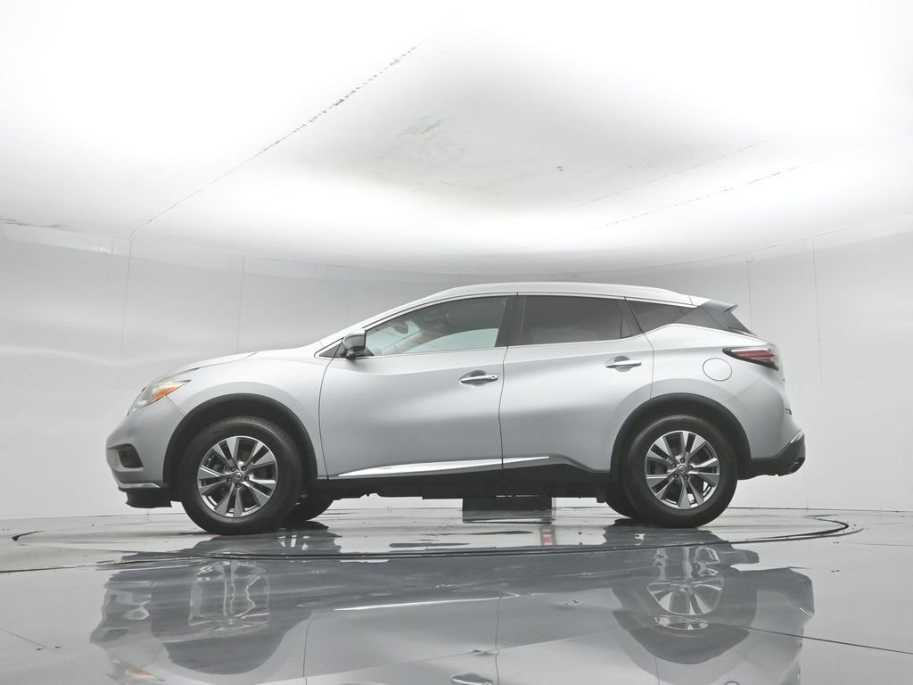 Used 2016 Silver Nissan SL image 7