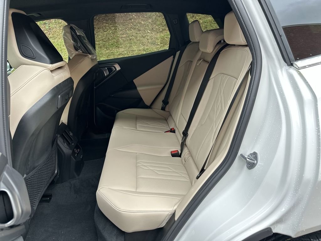 2026 BMW X3 30 - Photo 22