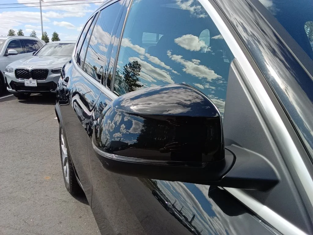 Certified Used 2025 Black Sapphire Metallic BMW xDrive40i image 30