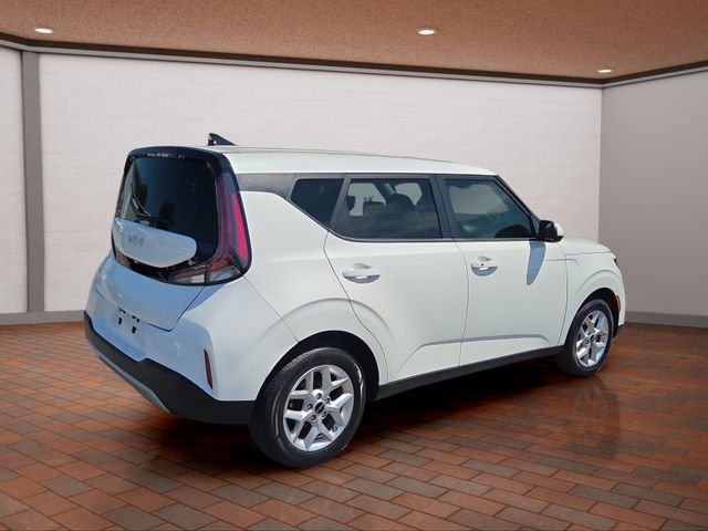 Certified Used 2024 White Kia S image 4