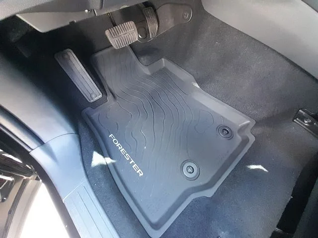 Used 2025 Black Subaru Limited image 35