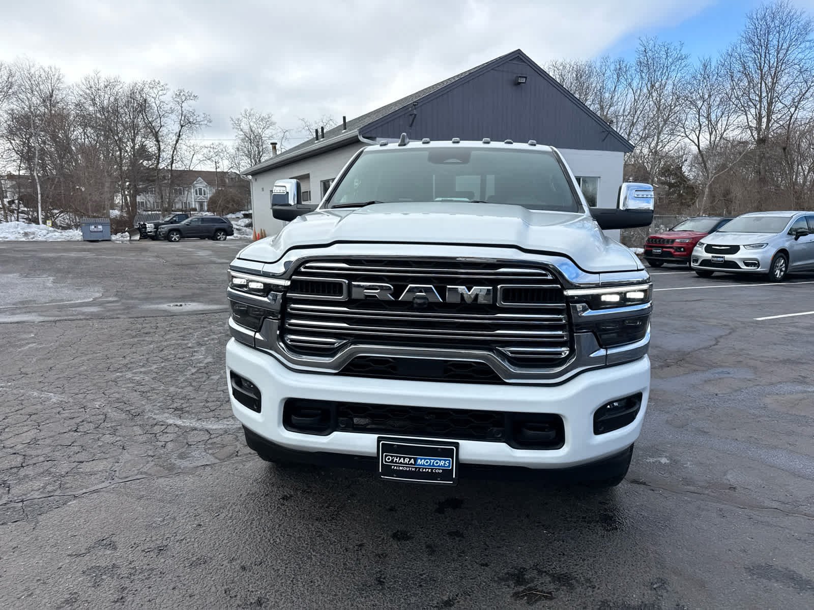 New 2026 Bright White Clear-Coat Exterior Paint RAM Laramie image 8