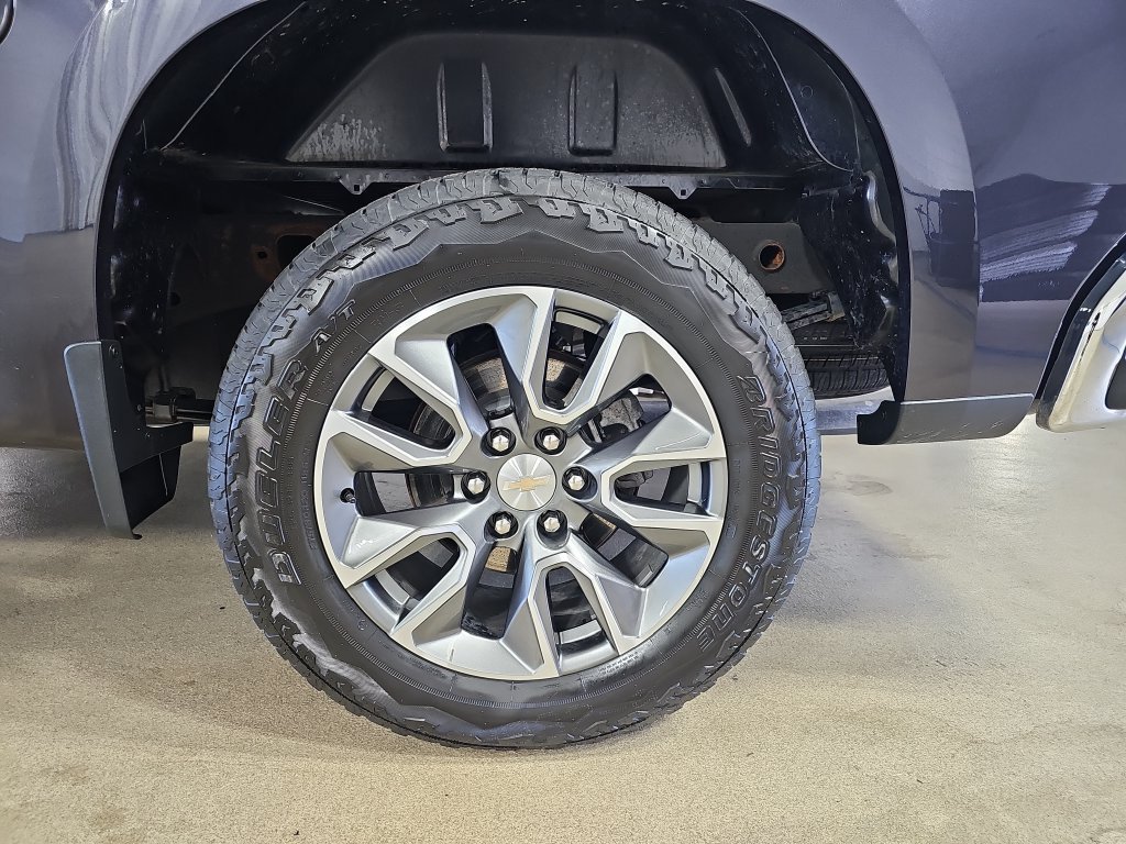 Certified Used 2024 Dark Ash Metallic Chevrolet LT (2FL) image 38