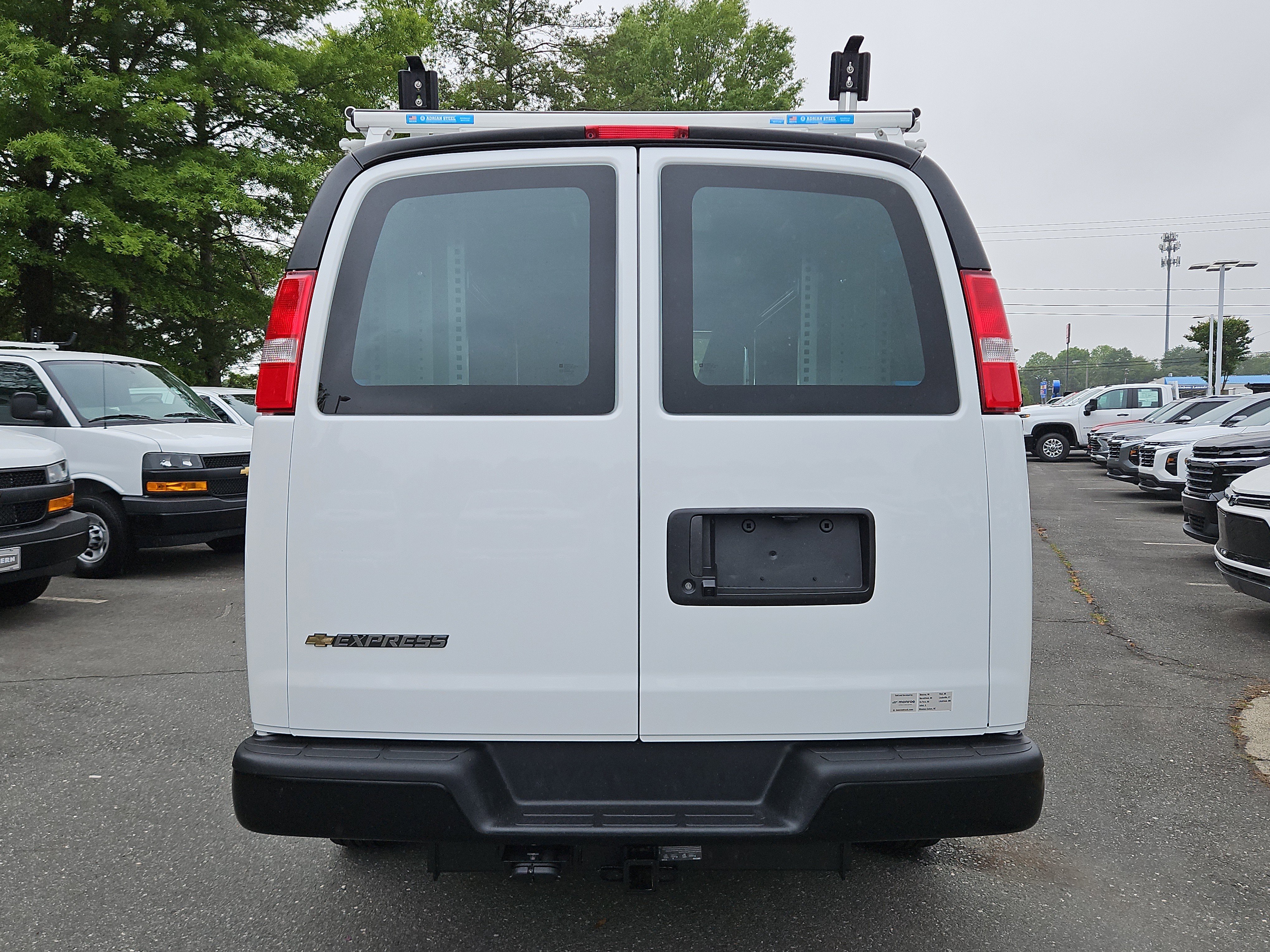 2026 Chevrolet Express Cargo Work Van - Photo 4