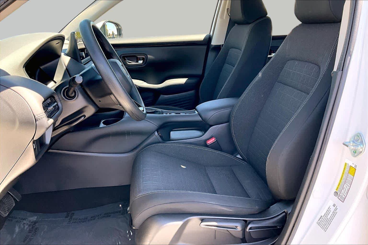 Pre-Owned 2024 Honda HR-V LX
