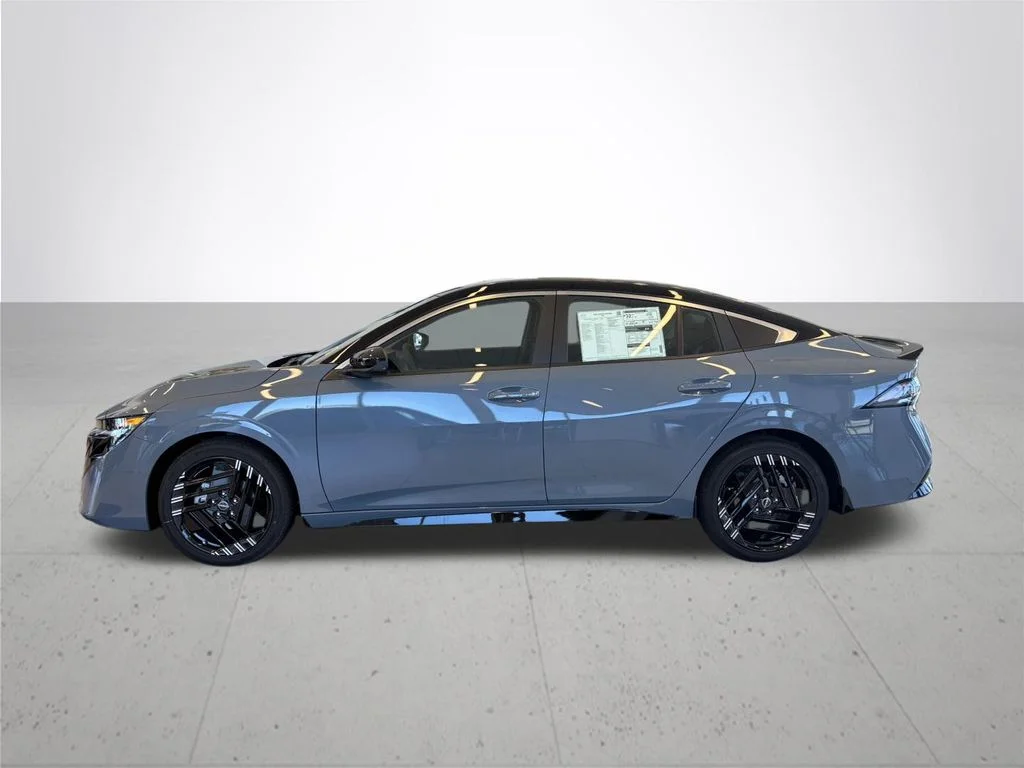 New 2026 Atlantic Gray Metallic / Super Black Two-tone Nissan SR image 11