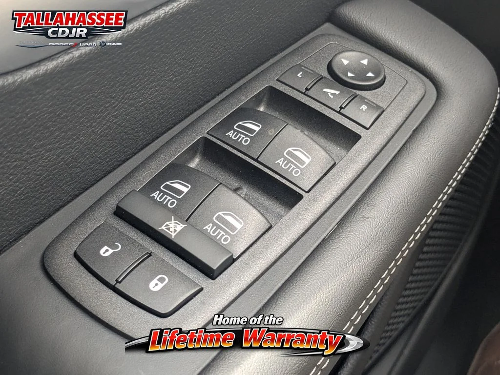2026 Chrysler Pacifica Limited - Photo 27