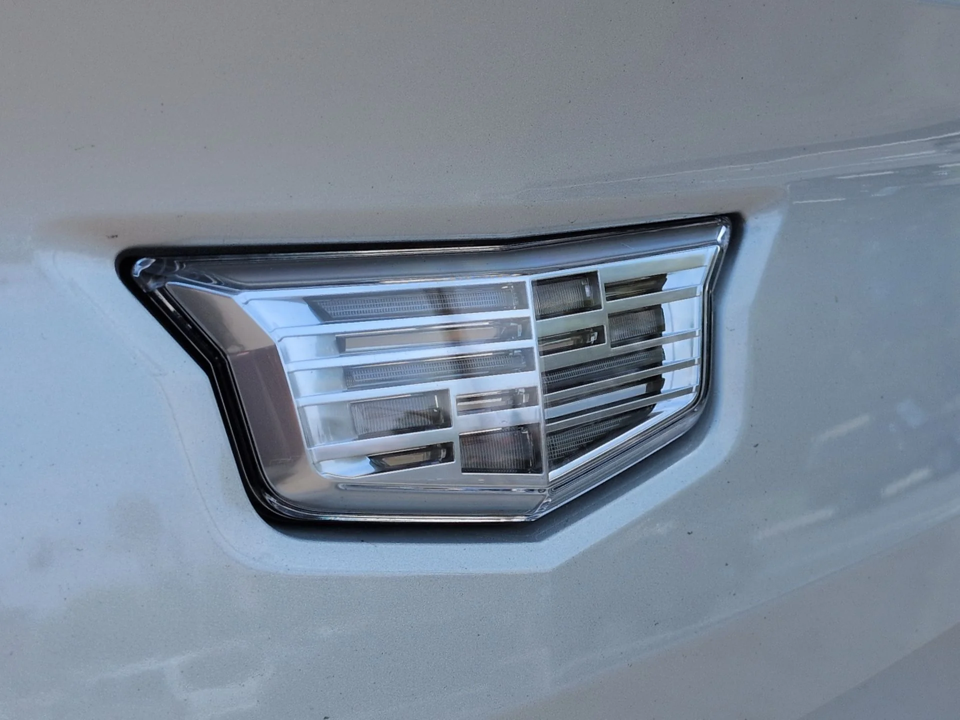 Used 2025 Silver Cadillac Luxury 2 image 31