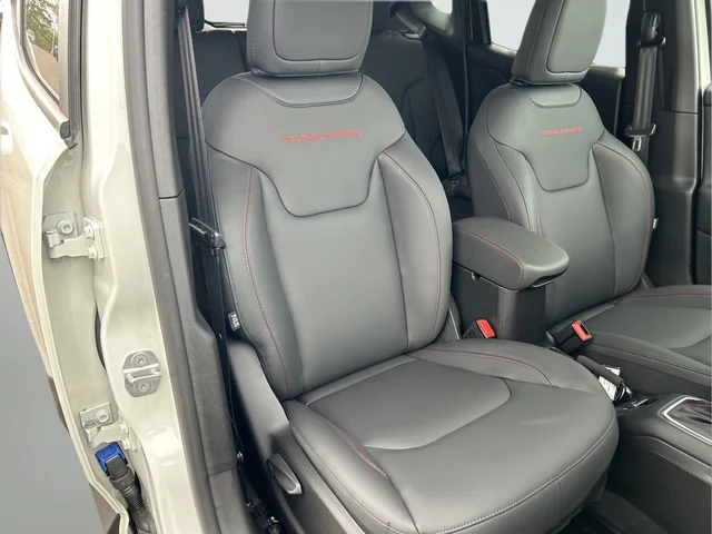 Used 2023 White Jeep Trailhawk image 17