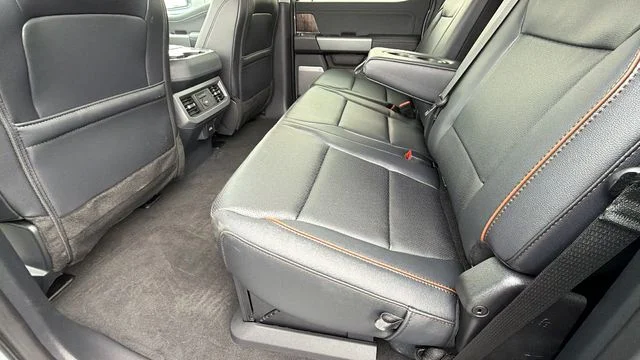 New 2026 Glacier Gray Metallic Tri-Coat Ford F-250® Lariat® image 18