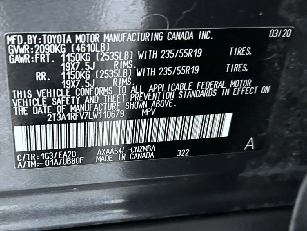 Used 2020 Gray Toyota XLE Premium image 26