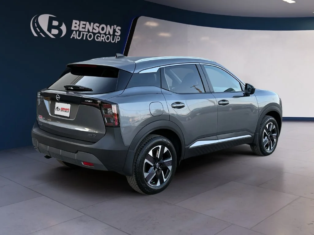 New 2027 Gray Nissan SV image 5