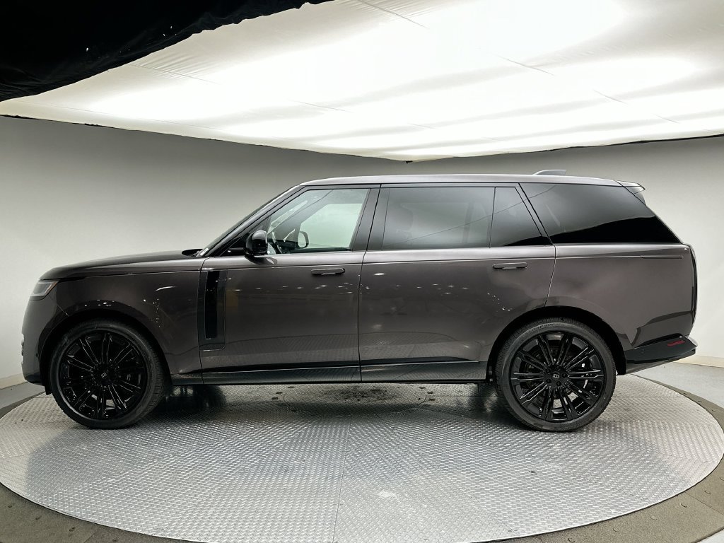 New 2027 Charente Grey Prem Met Land Rover SE image 2
