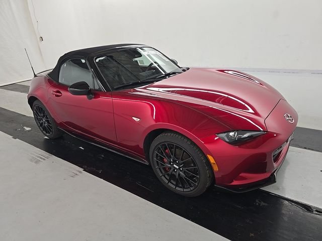 Used 2025 Red Mazda Club image 1
